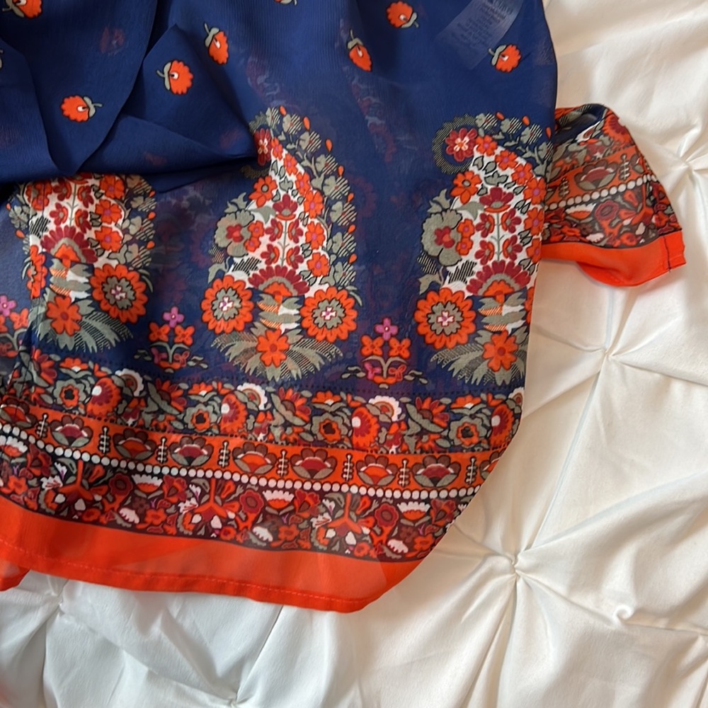 LuLaRoe Daphne - Picture 3 of 3